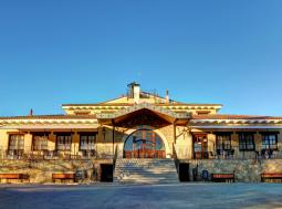 Hotel de Montaña - Restaurante los Tilos